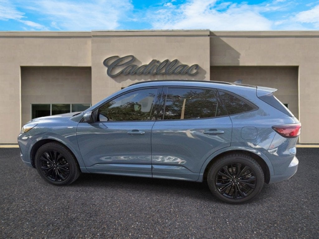 2023 Ford Escape ST-Line Elite