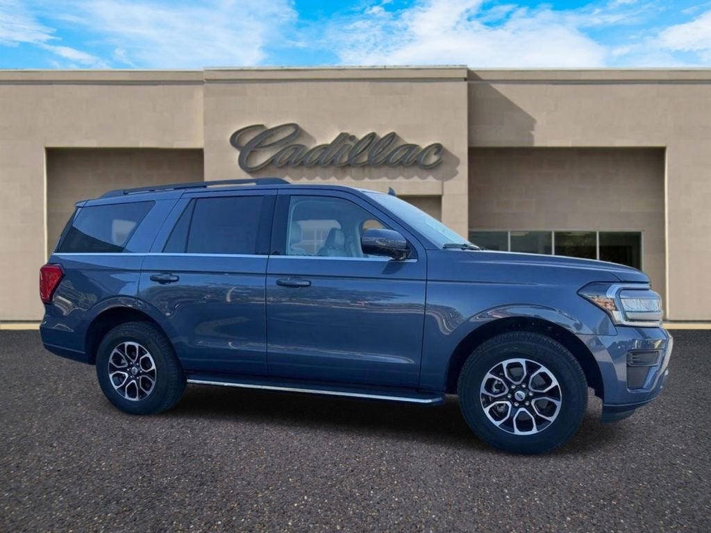 2023 Ford Expedition XLT 4x4's photo