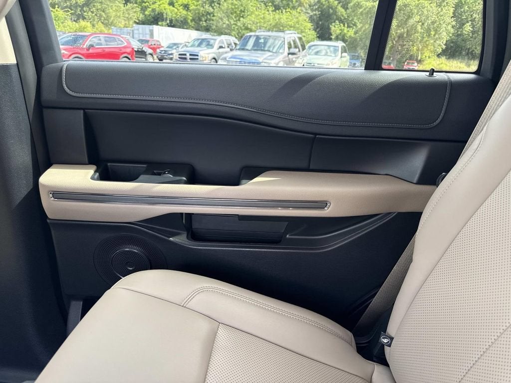 2023 Ford Expedition XLT