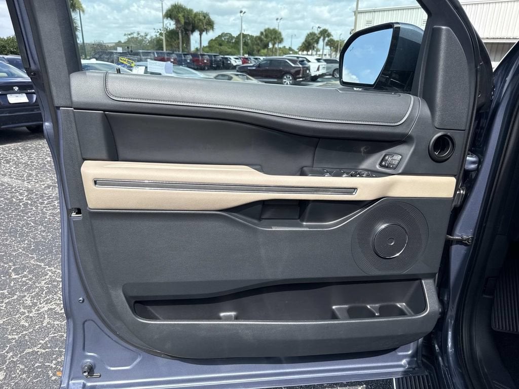 2023 Ford Expedition XLT