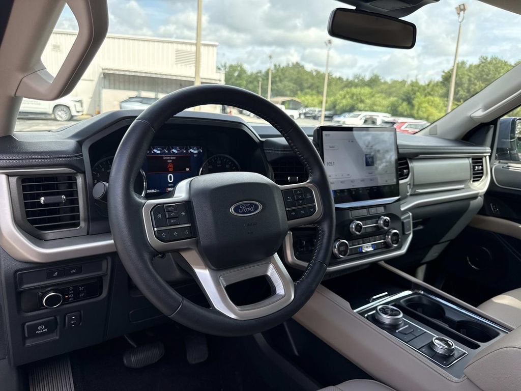 2023 Ford Expedition XLT