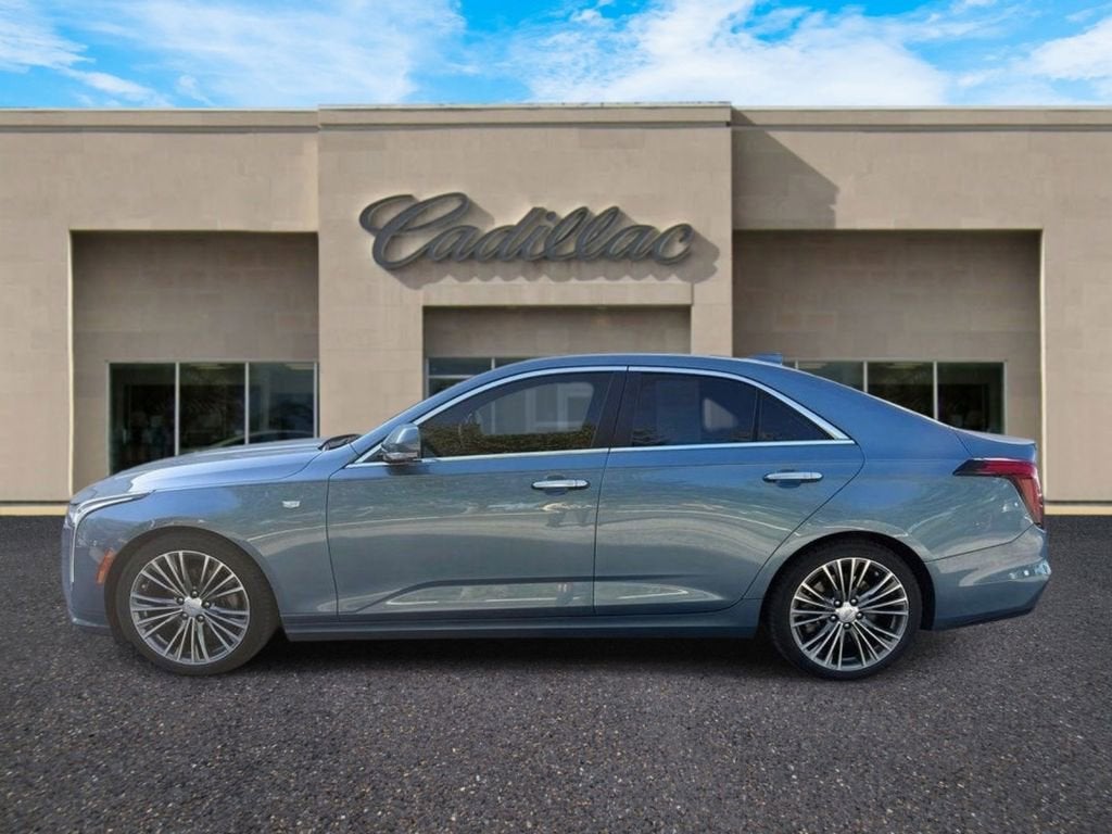 2024 Cadillac CT4 Premium Luxury