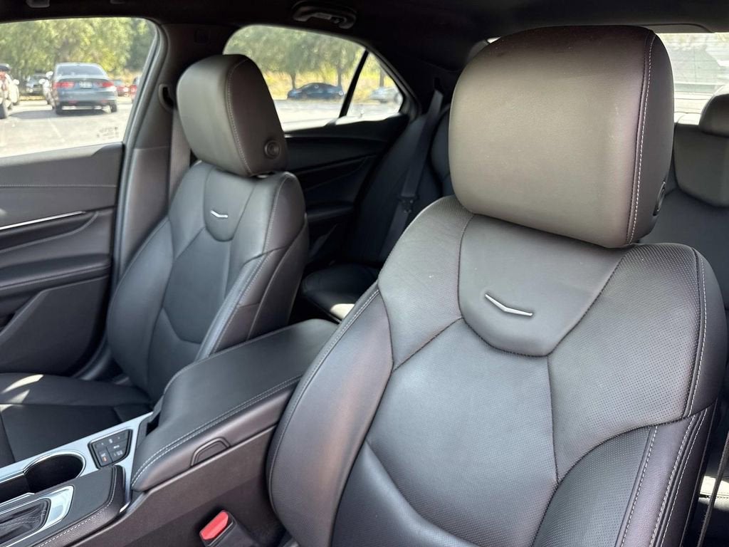 2022 Cadillac CT4 Premium Luxury