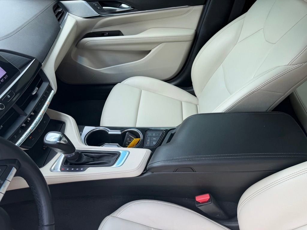 2023 Cadillac CT4 Luxury