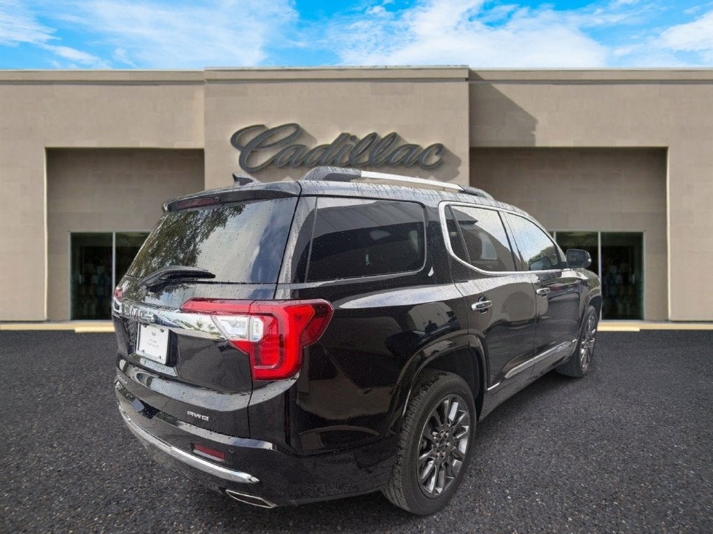 2023 GMC Acadia Denali