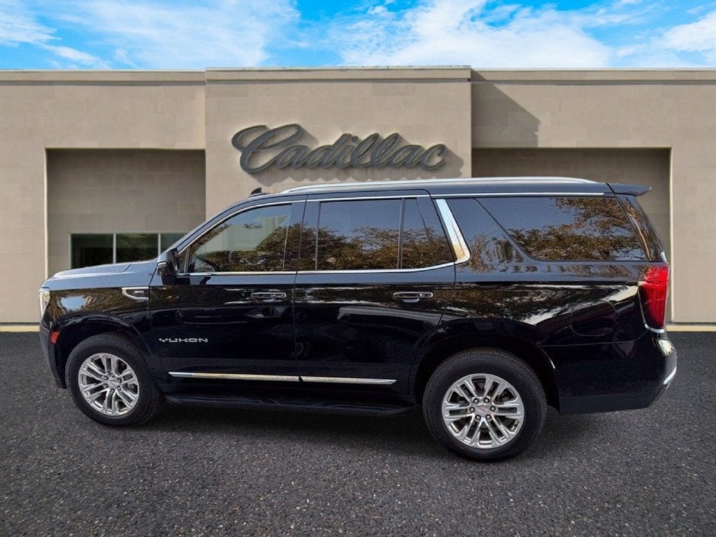 2023 GMC Yukon SLT