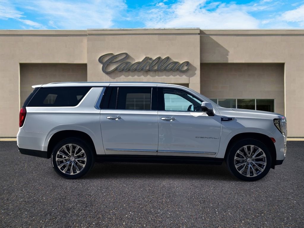 2022 GMC Yukon XL Denali