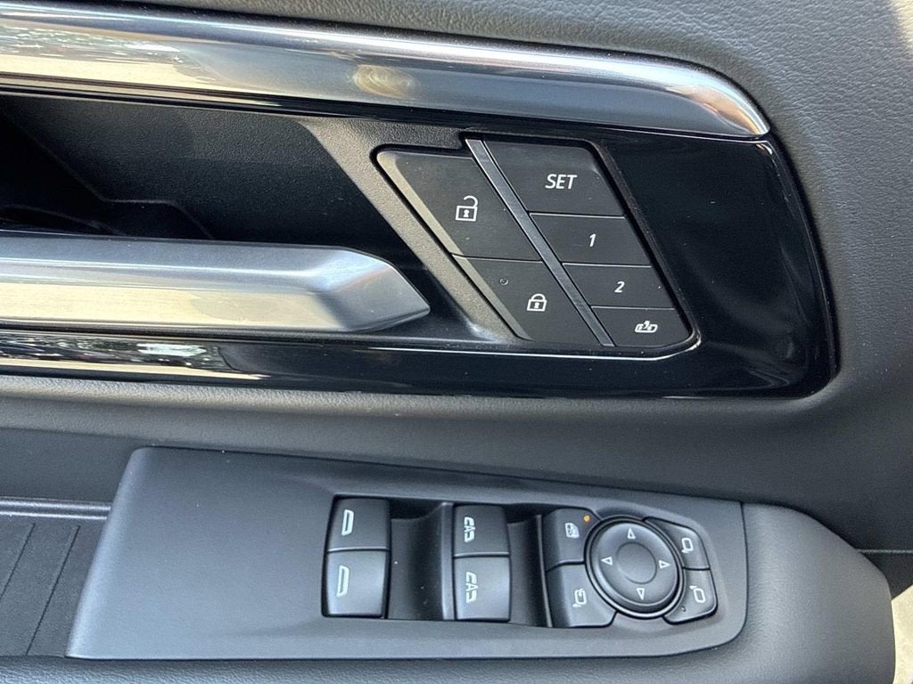 2025 Chevrolet Tahoe RST
