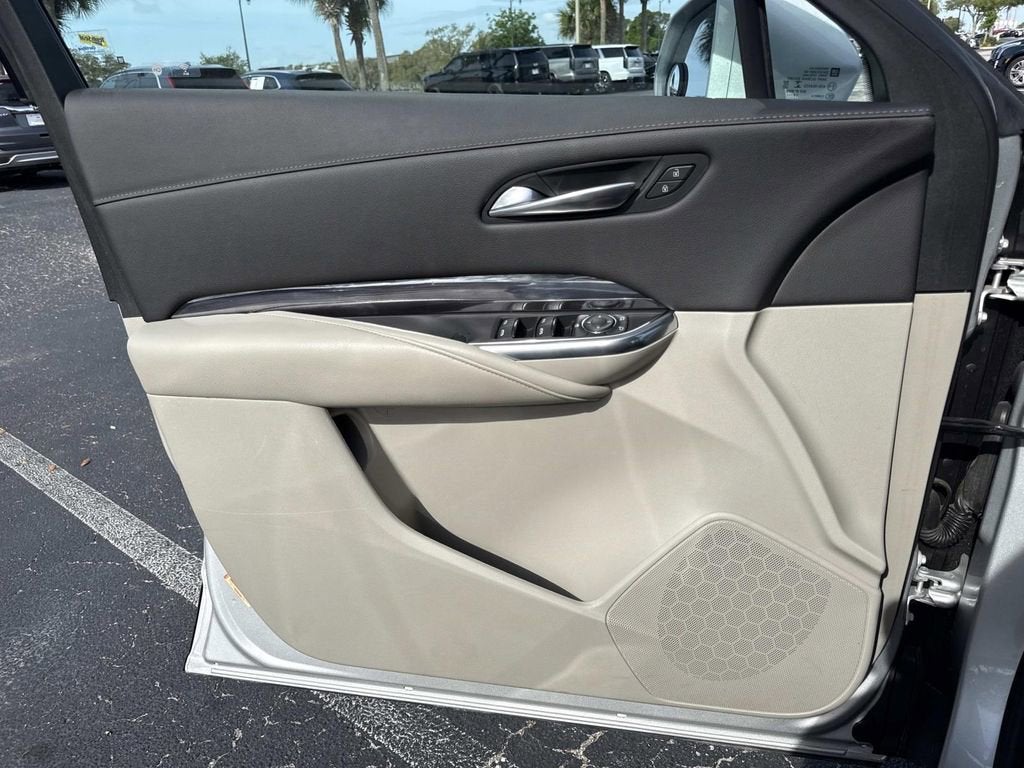 2020 Cadillac XT4 Luxury