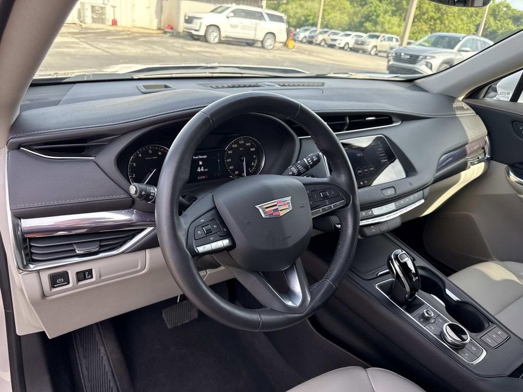 2020 Cadillac XT4 Luxury