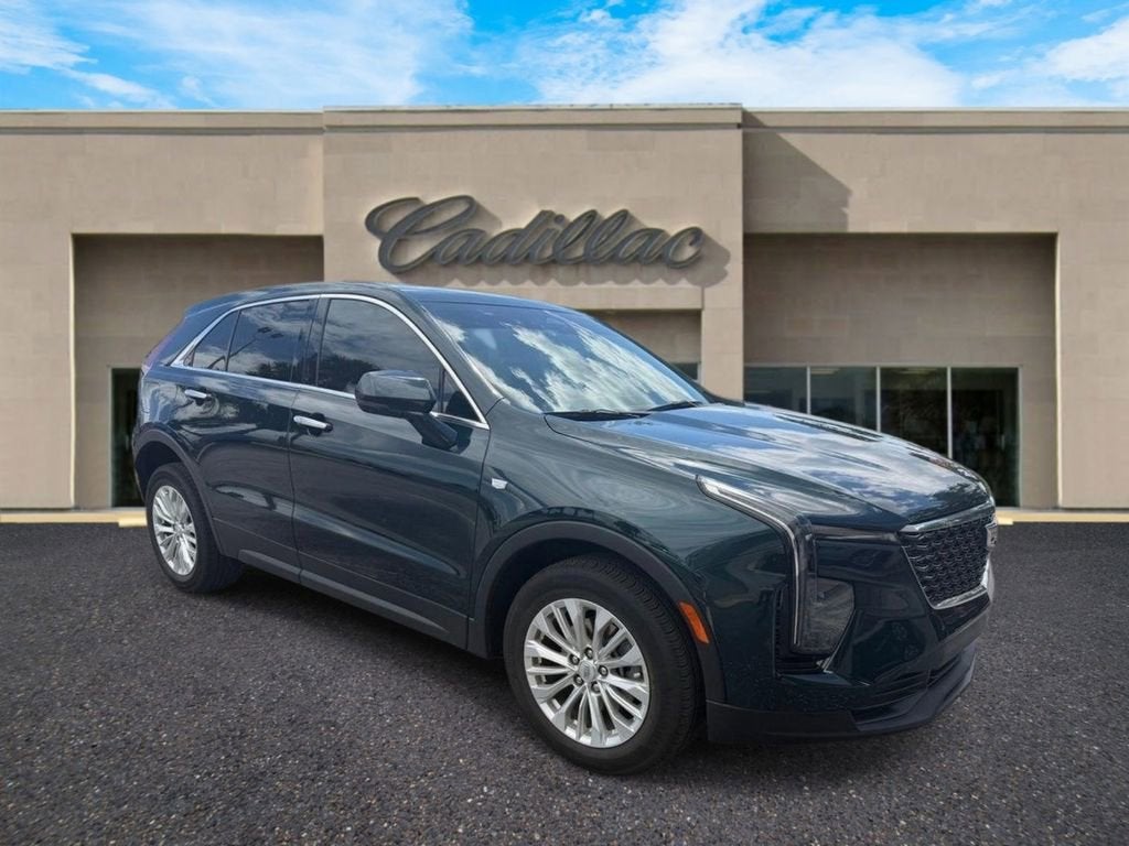 2024 Cadillac XT4 Luxury's photo