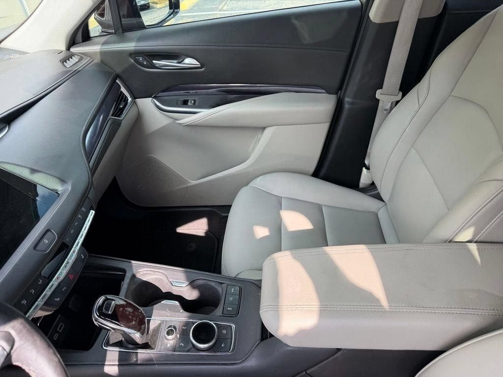 2023 Cadillac XT4 Luxury
