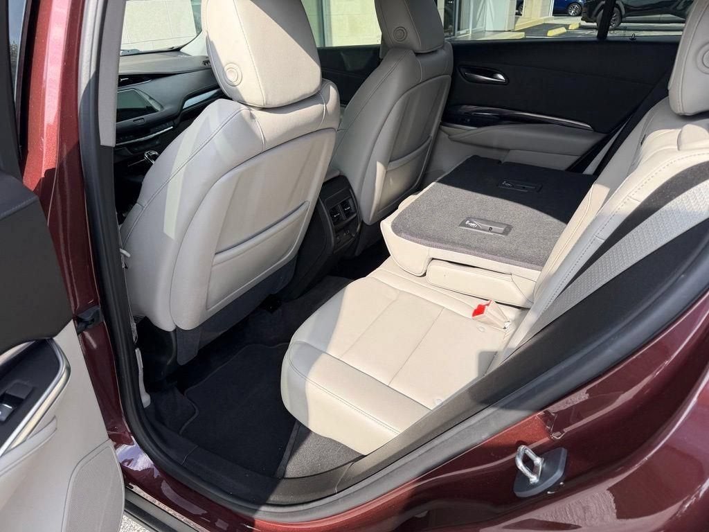 2023 Cadillac XT4 Luxury