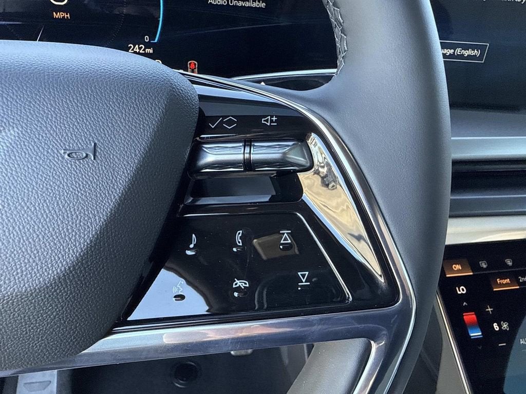 2026 Cadillac VISTIQ Luxury