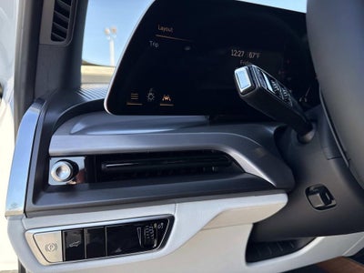 2026 Cadillac VISTIQ Luxury