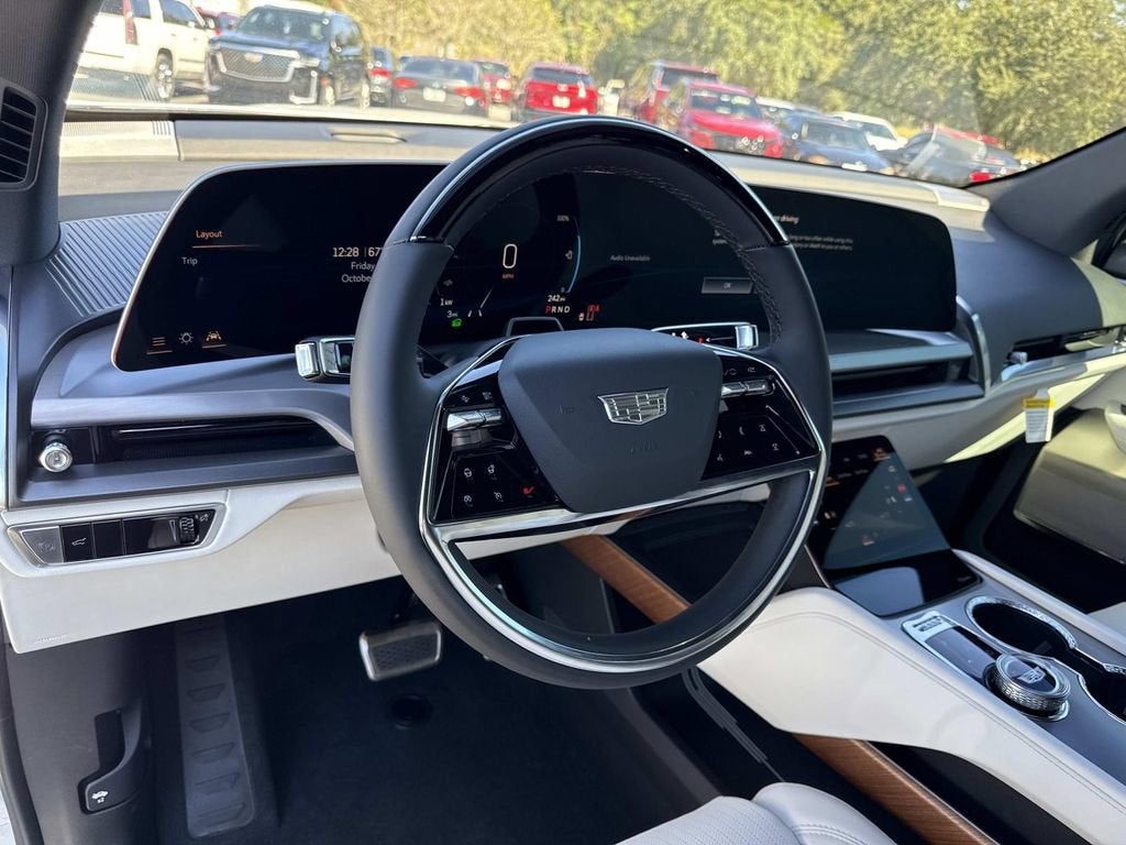 2026 Cadillac VISTIQ Luxury