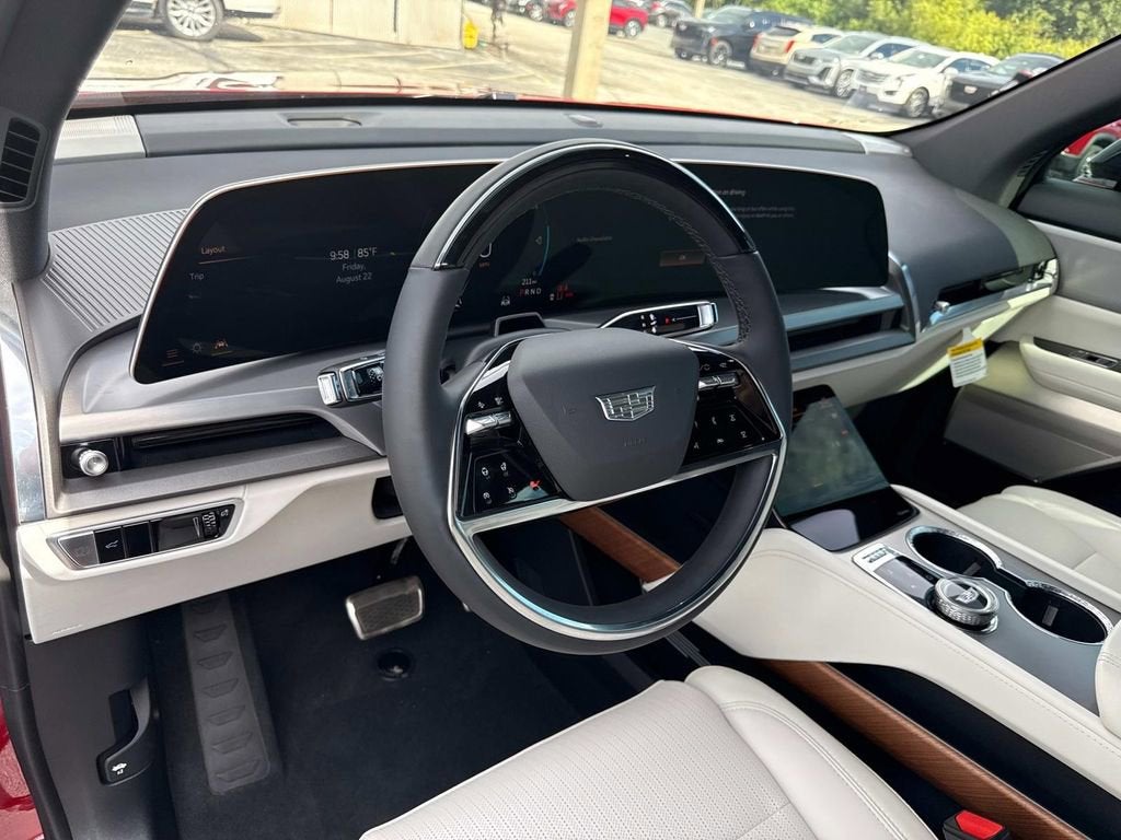 2026 Cadillac VISTIQ Luxury