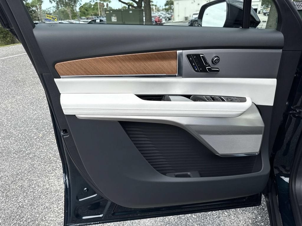 2027 Cadillac VISTIQ Luxury