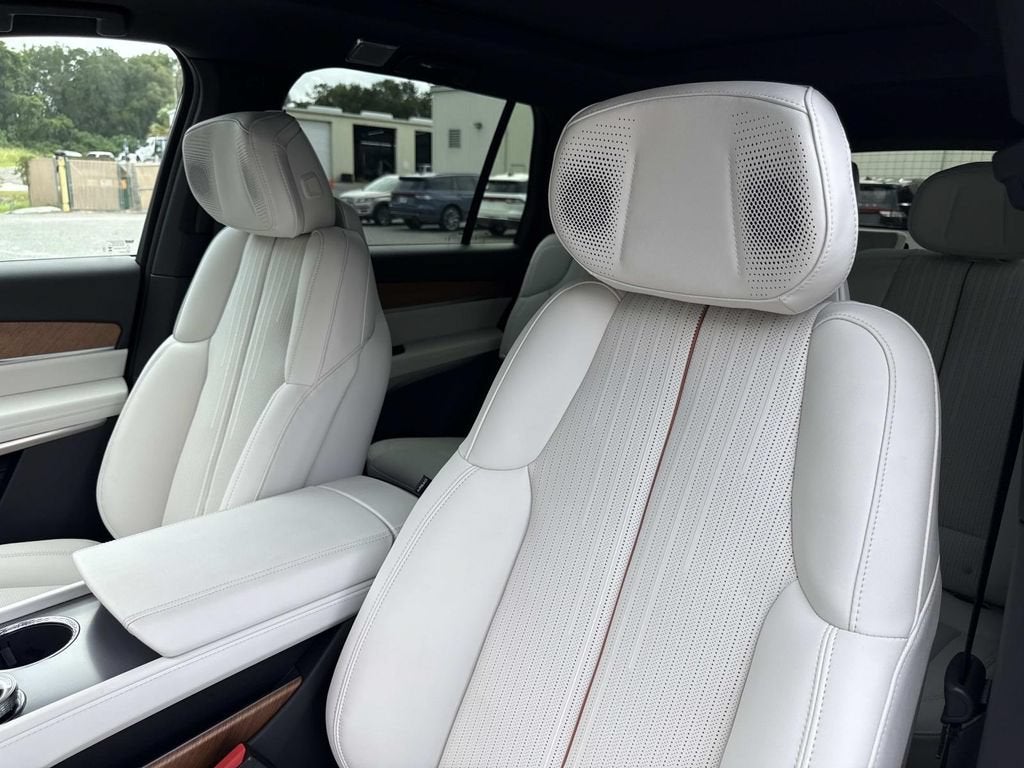 2027 Cadillac VISTIQ Luxury