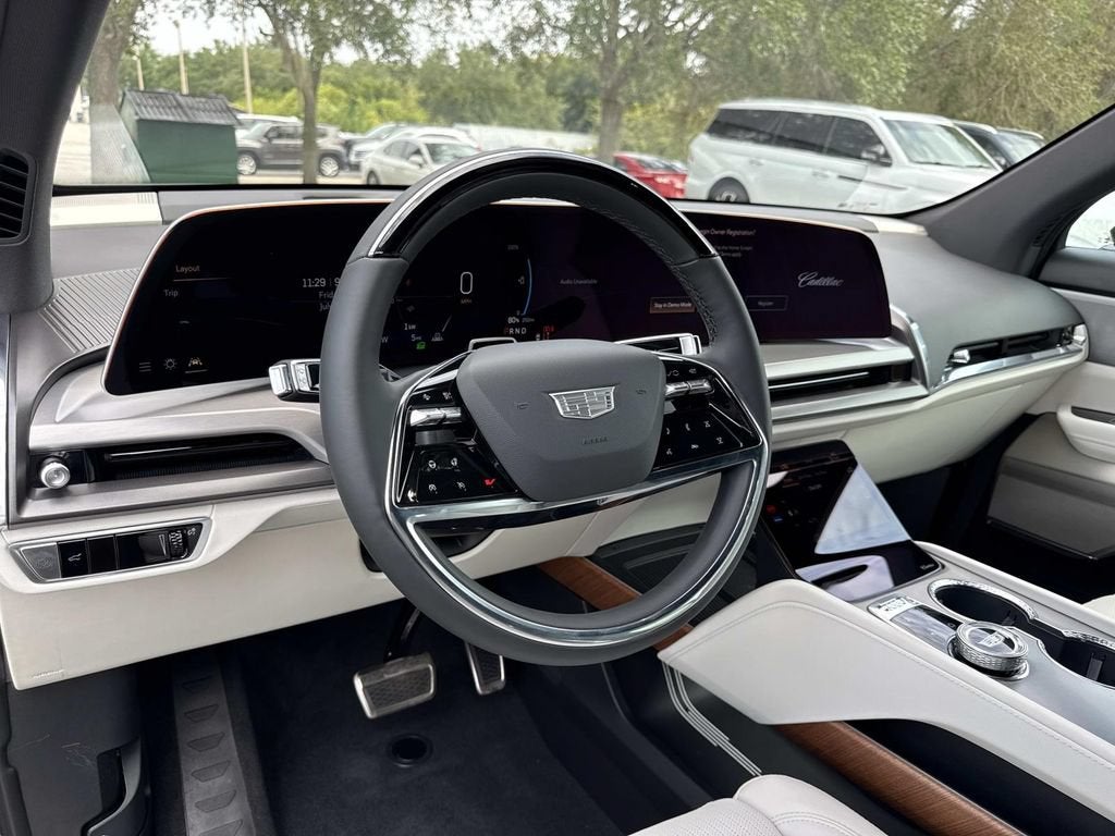 2027 Cadillac VISTIQ Luxury