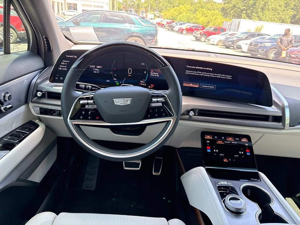 2026 Cadillac VISTIQ Luxury