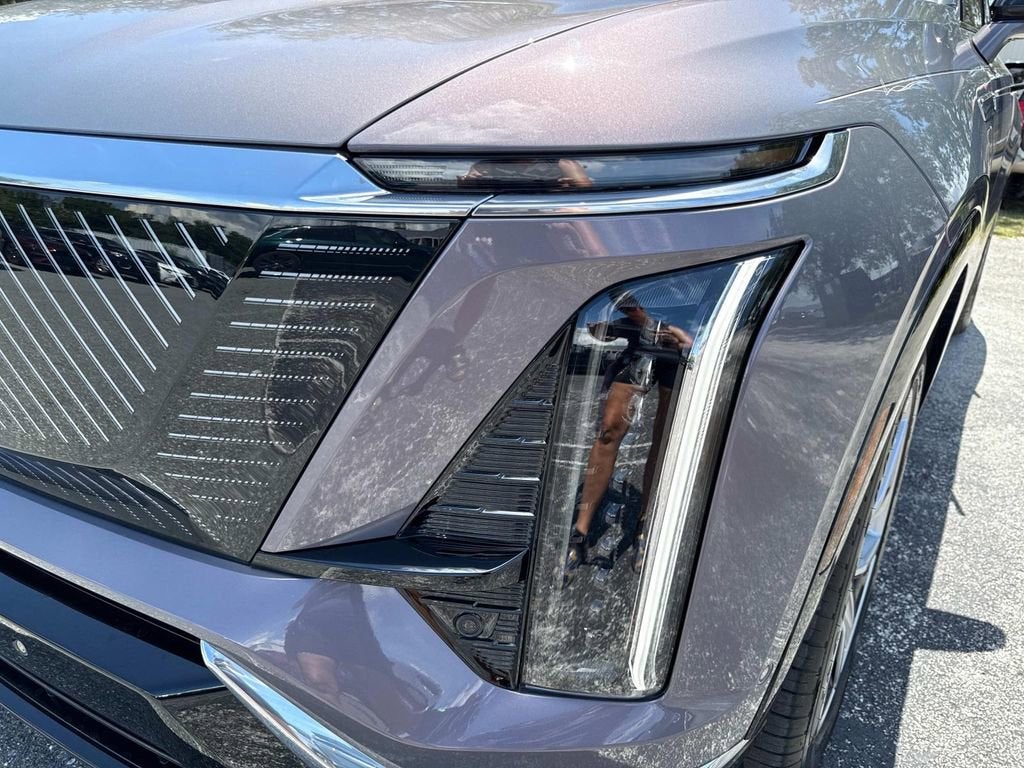 2026 Cadillac VISTIQ Luxury