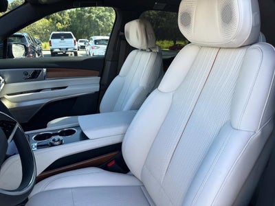 2026 Cadillac VISTIQ Luxury