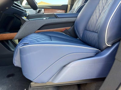 2026 Cadillac VISTIQ Premium Luxury