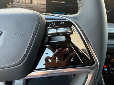 2026 Cadillac VISTIQ Premium Luxury