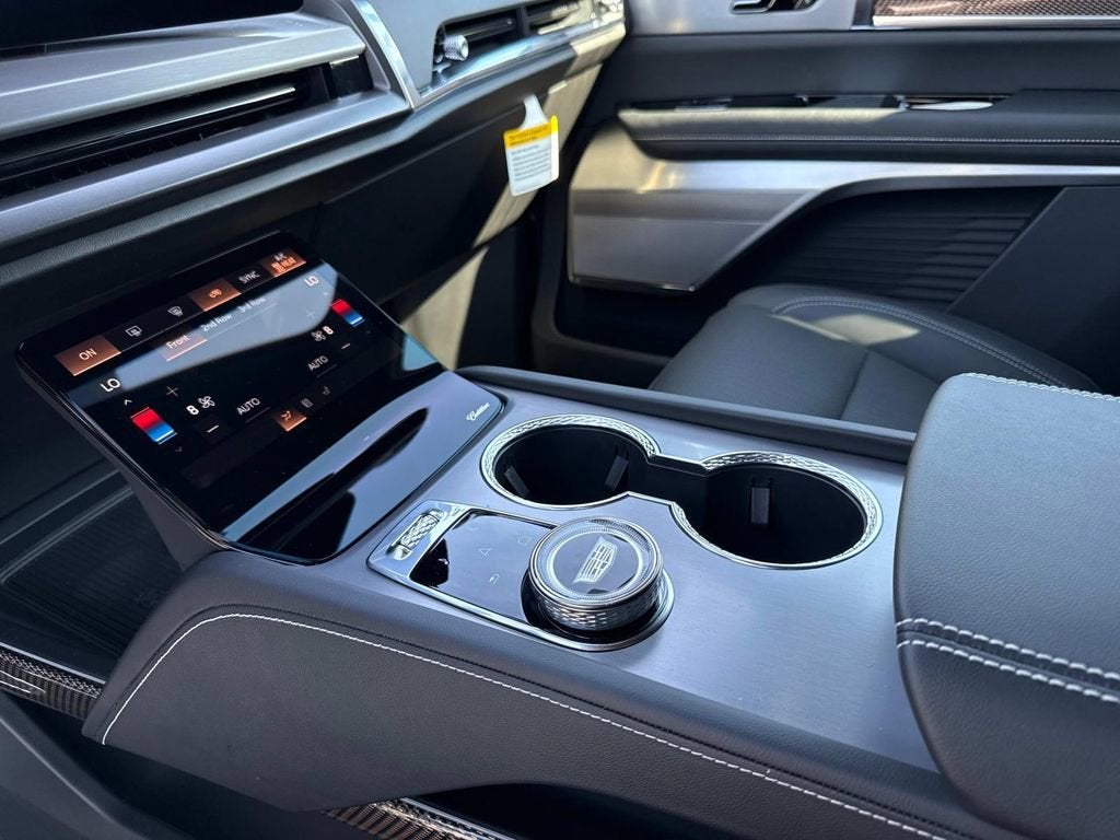 2026 Cadillac VISTIQ Sport