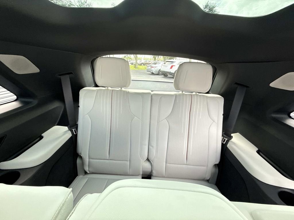 2026 Cadillac VISTIQ Sport