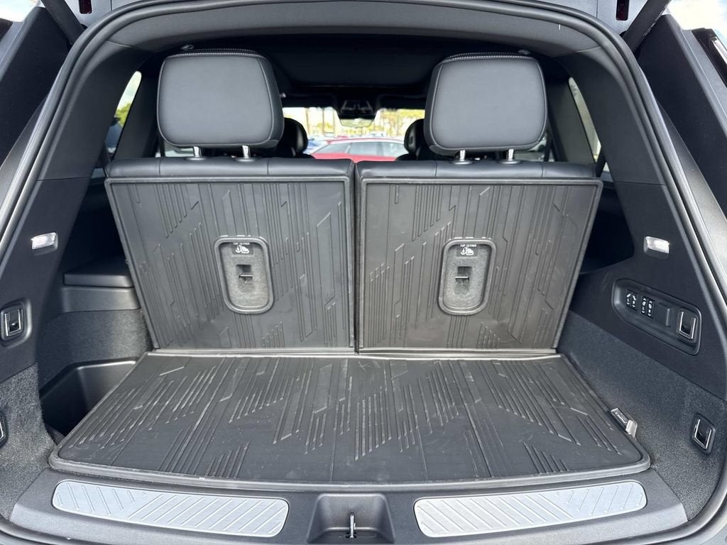2027 Cadillac VISTIQ Sport