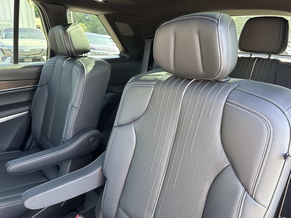 2027 Cadillac VISTIQ Sport