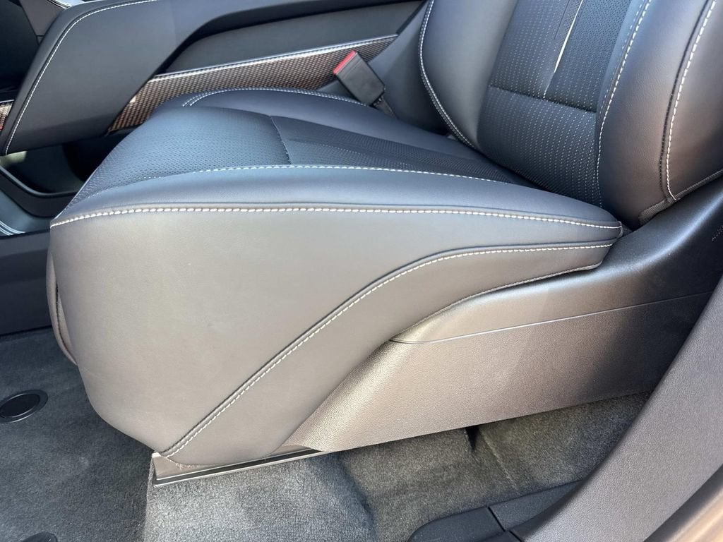2027 Cadillac VISTIQ Sport
