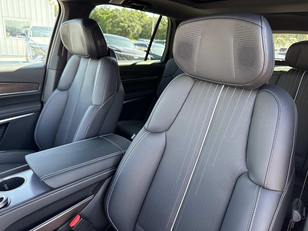 2027 Cadillac VISTIQ Sport