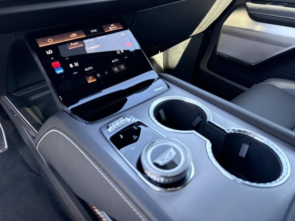 2027 Cadillac VISTIQ Sport