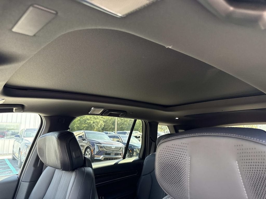 2027 Cadillac VISTIQ Sport