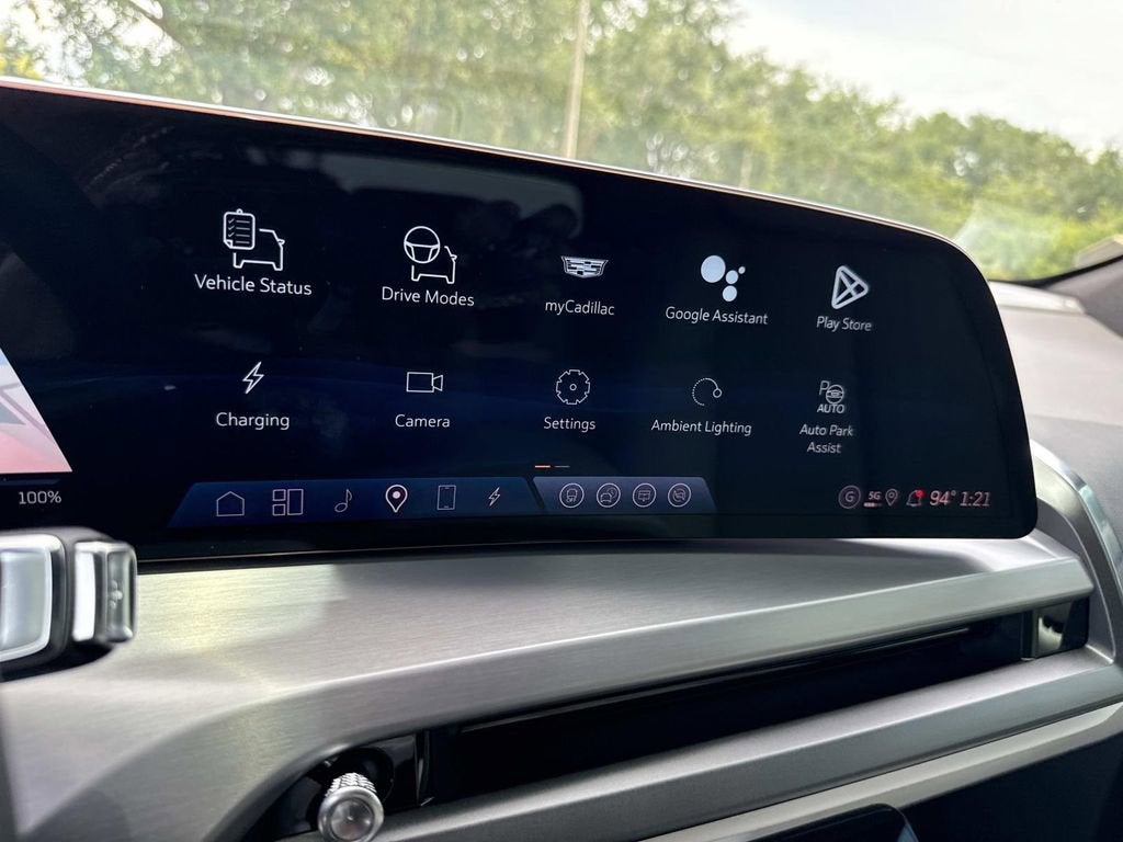 2026 Cadillac VISTIQ Sport