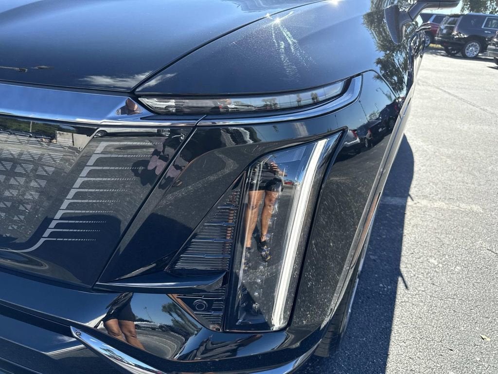 2026 Cadillac VISTIQ Sport