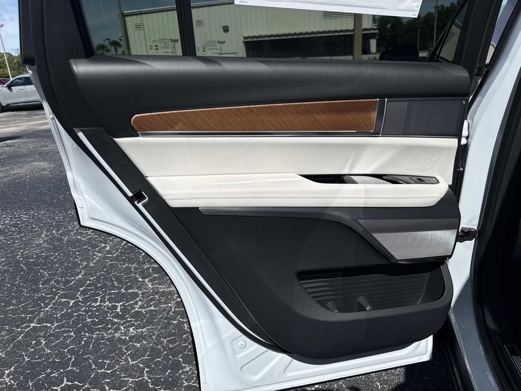 2027 Cadillac VISTIQ Sport
