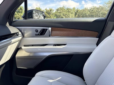 2027 Cadillac VISTIQ Sport
