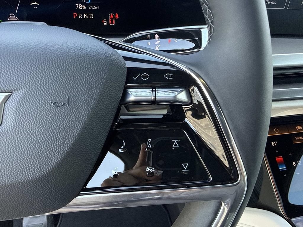 2027 Cadillac VISTIQ Sport