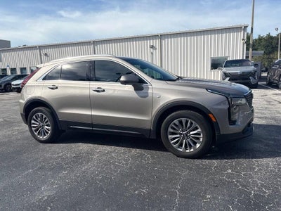 2024 Cadillac XT4 Premium Luxury