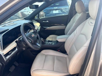 2024 Cadillac XT4 Premium Luxury