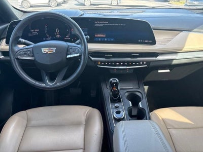 2024 Cadillac XT4 Premium Luxury