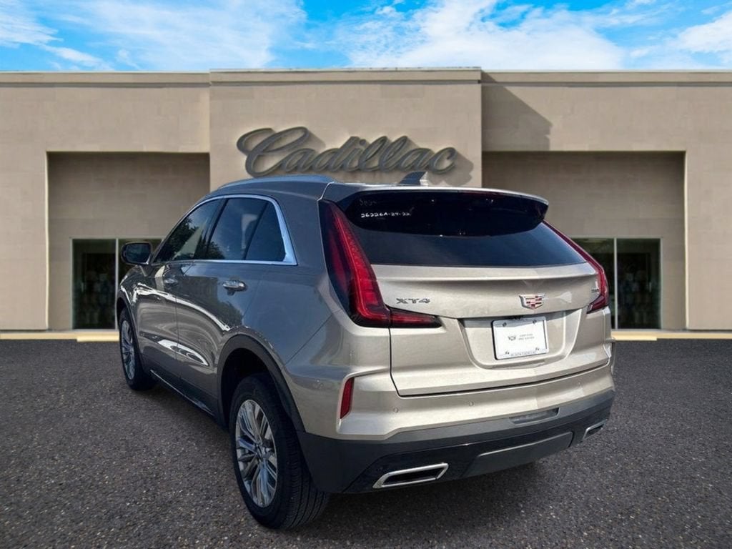 2024 Cadillac XT4 Premium Luxury