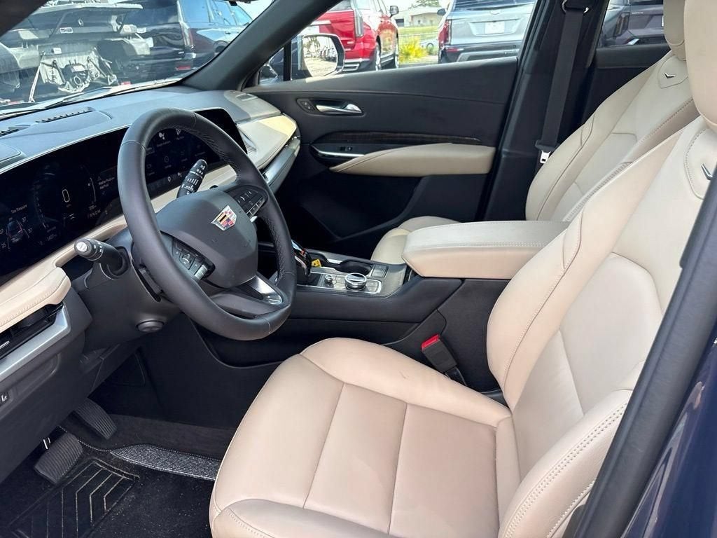 2025 Cadillac XT4 Premium Luxury