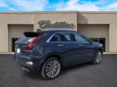 2025 Cadillac XT4 Premium Luxury