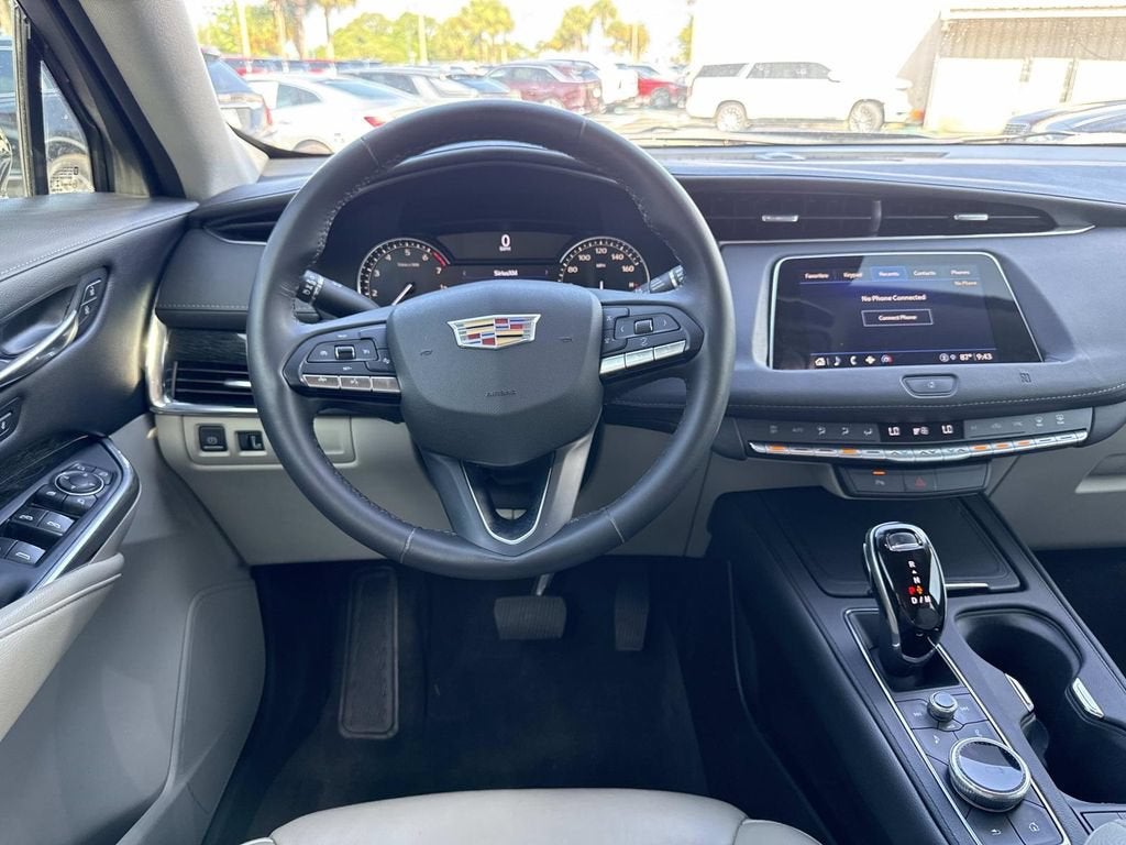 2021 Cadillac XT4 AWD Premium Luxury