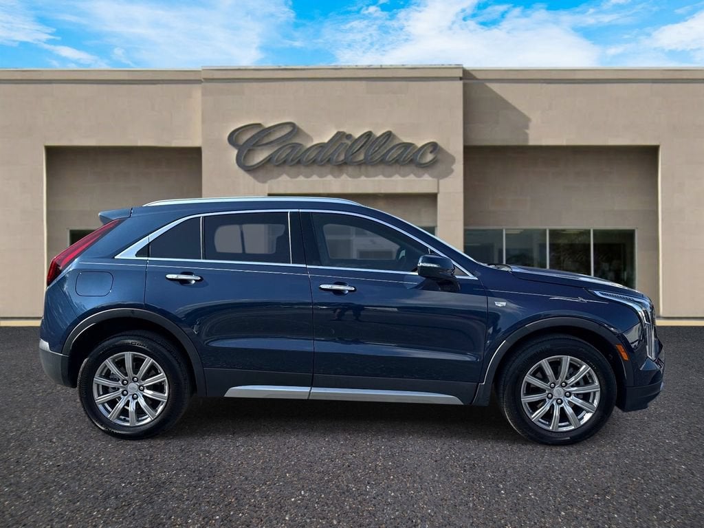 2021 Cadillac XT4 AWD Premium Luxury